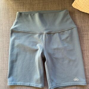 ALO Yoga Women's Slate Blue Bike Shorts